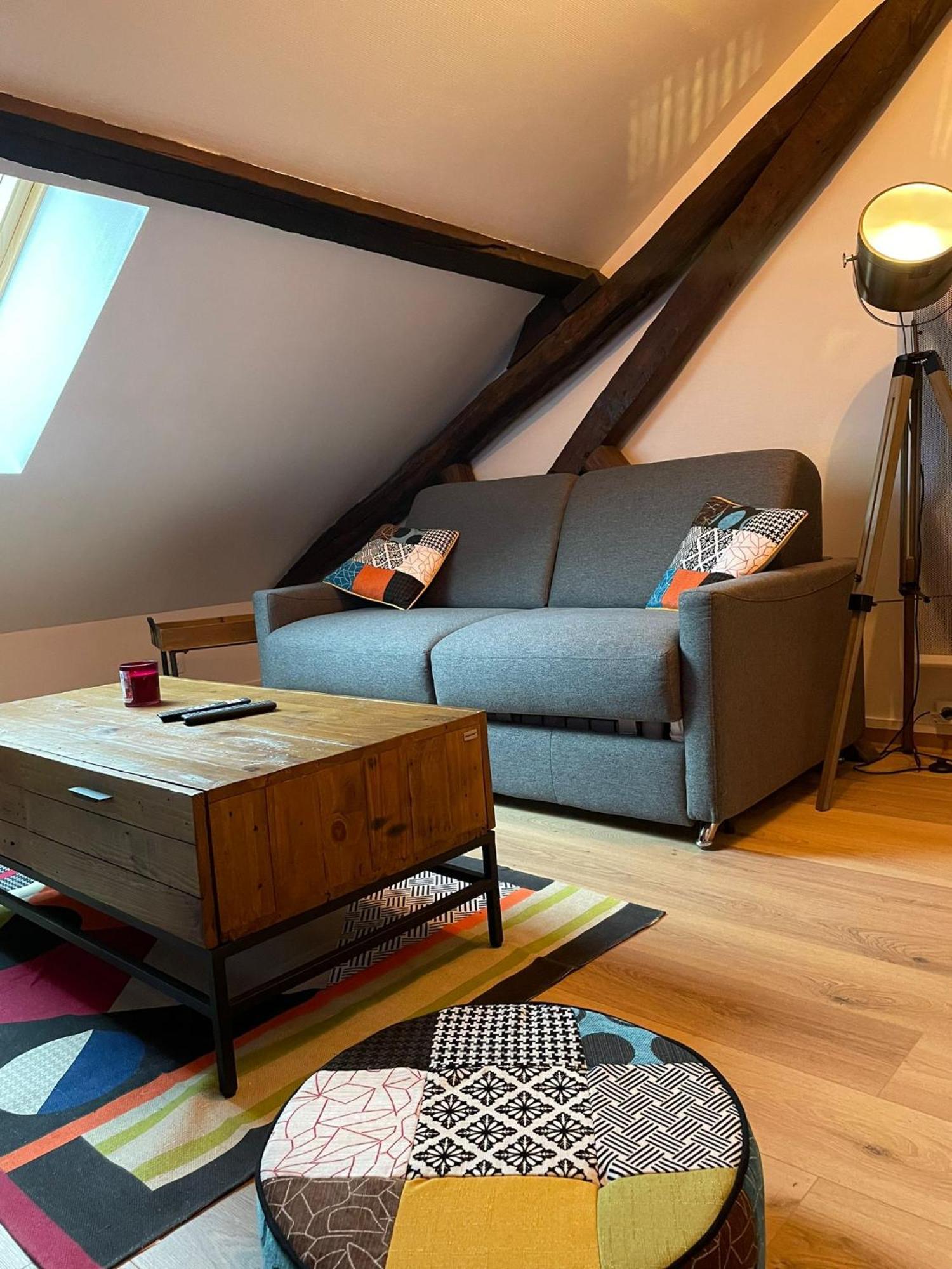 Atypique Et Central : 4 Personnes + Parking Prive 博格斯 外观 照片